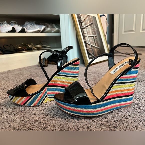 Steve Madden Shoes - Steve Madden wedges. Size 8. Black patent and beautiful colored pattern heels.